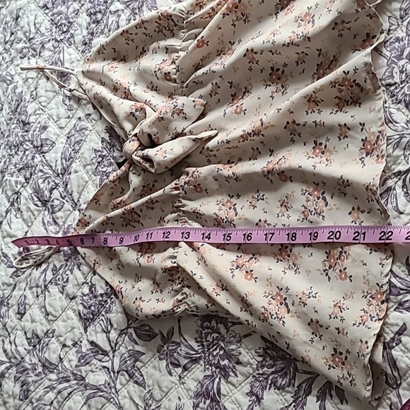 Paper Crane strappy tie front floral top - Picture 6 of 8